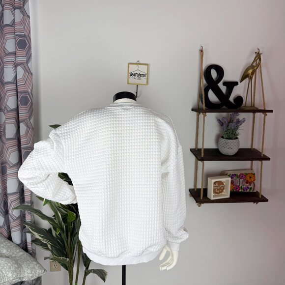 Swiftie Long Sleeve Quilted Tee - Picture 6 of 6